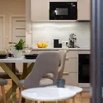 Διαμέρισμα Bedrooms With Sauna&bath And Free Parking Krasków