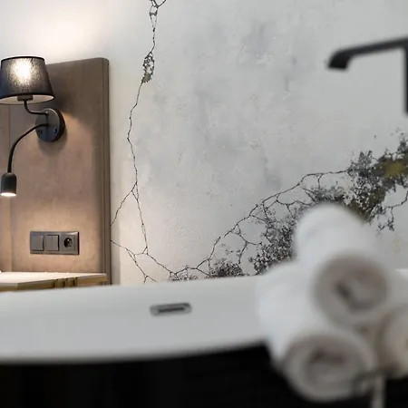 Apartment Bedrooms With Sauna&bath And Free Parking *