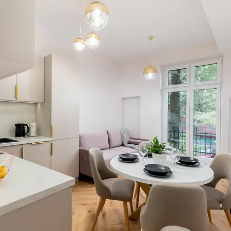 Bedrooms With Sauna&bath And Free Parking Krakow