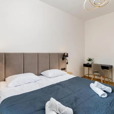 Apartment Bedrooms With Sauna&bath And Free Parking Krakow