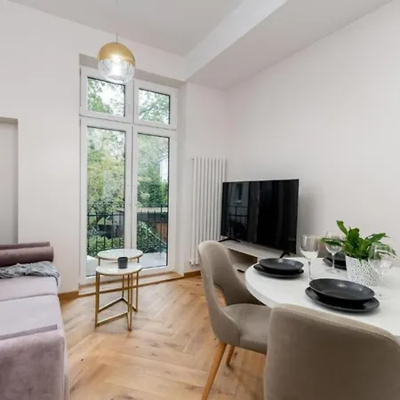 Apartment Bedrooms With Sauna&bath And Free Parking Krakow