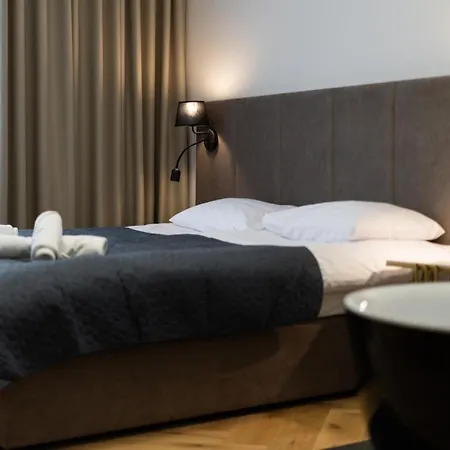 Apartment Bedrooms With Sauna&bath And Free Parking *