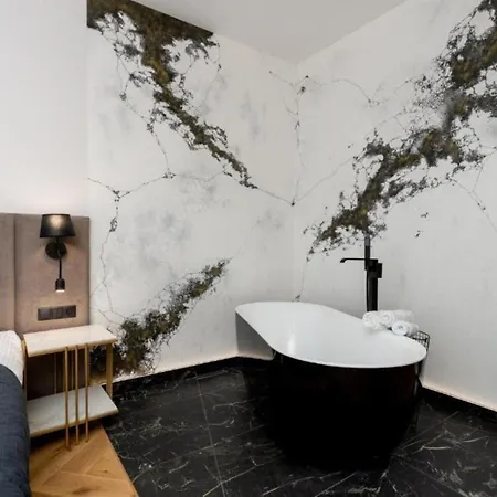 Apartment Bedrooms With Sauna&bath And Free Parking *