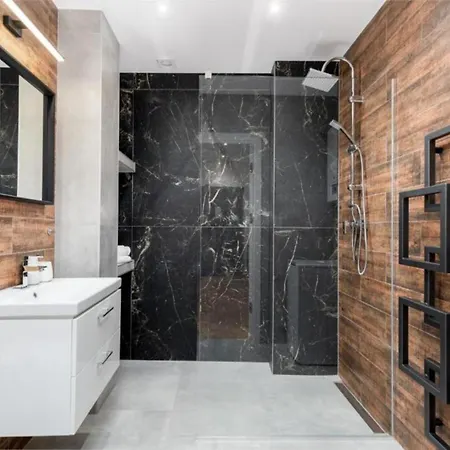 Bedrooms With Sauna&bath And Free Parking *