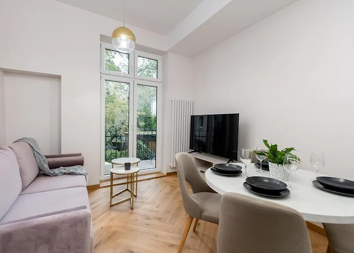 Apartamento Bedrooms With Sauna&bath And Free Parking