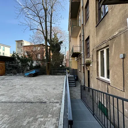 Daire Bedrooms With Sauna&bath And Free Parking Krakow